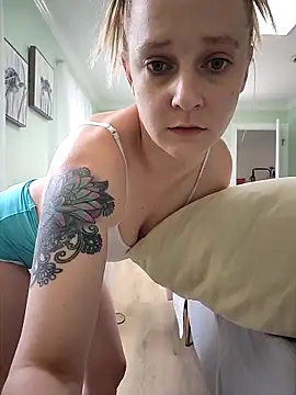  Karizma  online show from 14, 10, 2025