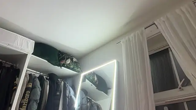 KayleeBella online show from 17, 3, 2026