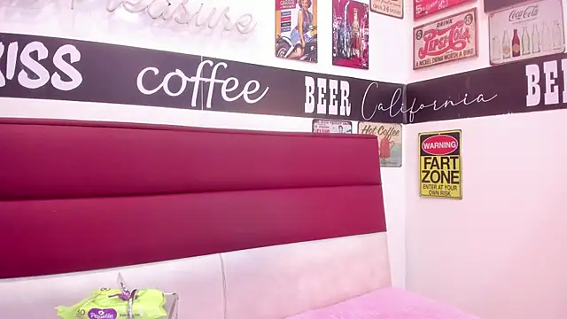 Scarlett 14  online show from 20, 11, 2025