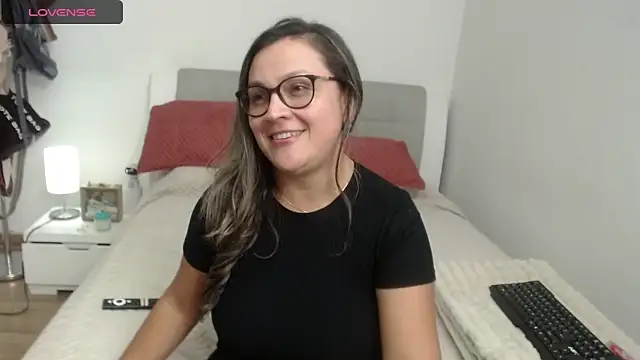 sophie lopez1 online show from 27, 2, 2025