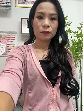 Baby-mmm online show from 10, 11, 2025