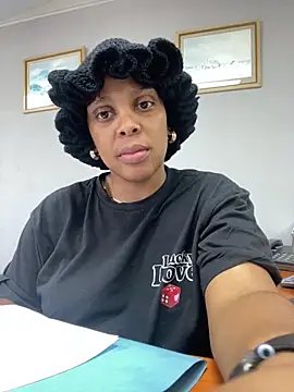 Snapshot of 031bubbles chatting on 15, 5, 2026 031bubbles online show from 15, 5, 2026