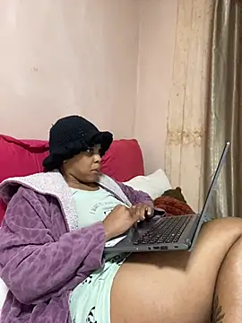 Snapshot of 031bubbles chatting on 28, 5, 2026 031bubbles online show from 28, 5, 2026