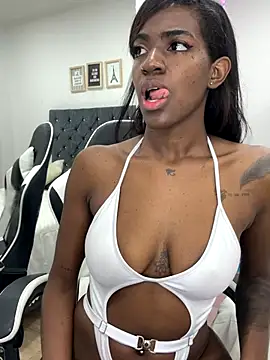 Snapshot of Alma_Stevenson chatting on 16, 9, 2025 Alma Stevenson online show from 16, 9, 2025