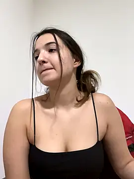 Snapshot of MissMay chatting on 21, 10, 2025 MissMay online show from 21, 10, 2025