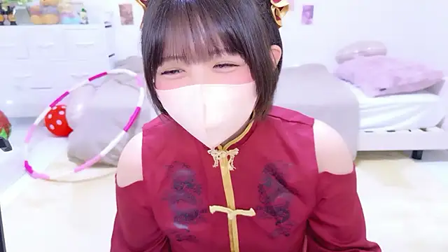 Snapshot of Hinata_Sun chatting on 13, 5, 2026 Hinata Sun online show from 13, 5, 2026