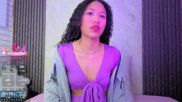 Kiara Zahiri   online show from 15, 10, 2025