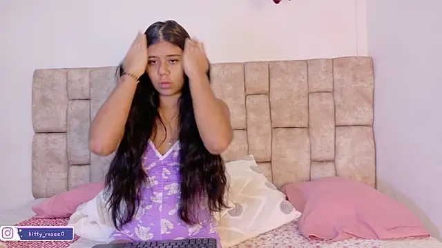 Kitty Rose   online show from 17, 10, 2025