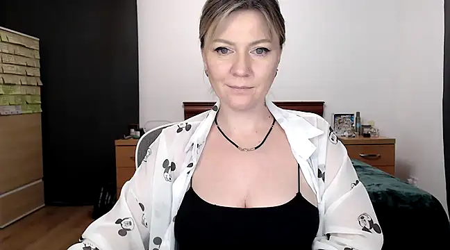 Snapshot of ParadiseAlina chatting on 30, 1, 2025 ParadiseAlina online show from 30, 1, 2025