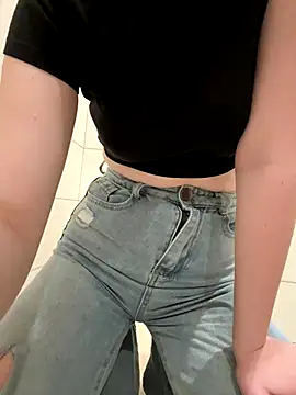 Cumonmme online show from 6, 11, 2025