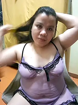 Snapshot of hotlyn45 chatting on 29, 9, 2025 hotlyn45 online show from 29, 9, 2025
