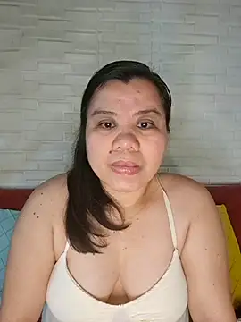 hotlyn45 online show from 13, 4, 2026