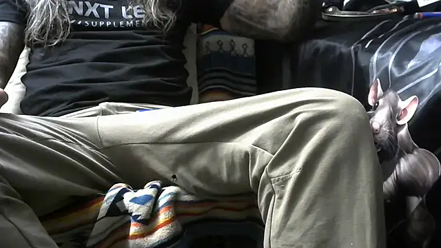 crassanova online show from 18, 4, 2026