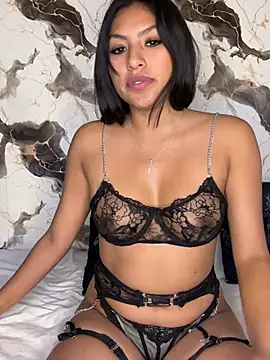 BrunetteBliss69 online show from 25, 6, 2026