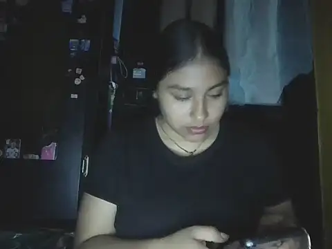 Snapshot of zairabreze chatting on 21, 6, 2026 zairabreze online show from 21, 6, 2026