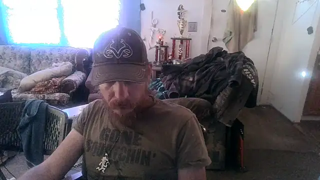 Poundtown1226 online show from 18, 9, 2025