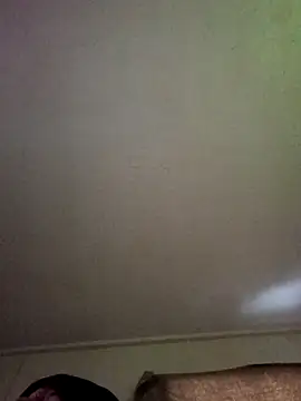 Poundtown1226 online show from 15, 2, 2026