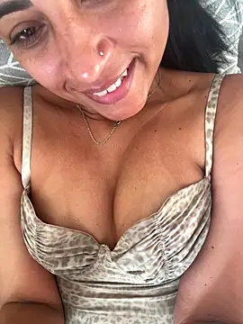 Katianesantos online show from 9, 9, 2025