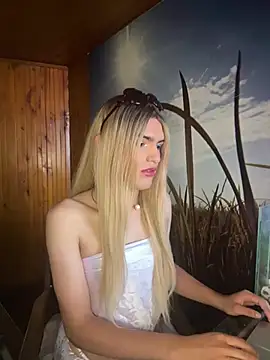 Snapshot of Samantha_loch chatting on 5, 6, 2026 Samantha loch online show from 5, 6, 2026