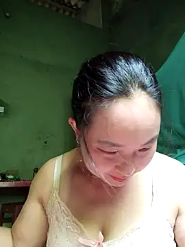 Snapshot of suki-lady chatting on 12, 9, 2025 suki-lady online show from 12, 9, 2025