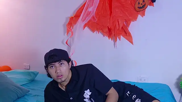 Laura and Kevin online show from 14, 10, 2025