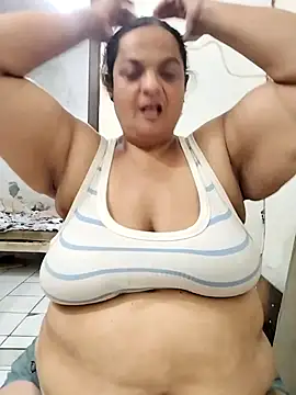 Snapshot of Vydinha chatting on 24, 9, 2025 Vydinha online show from 24, 9, 2025