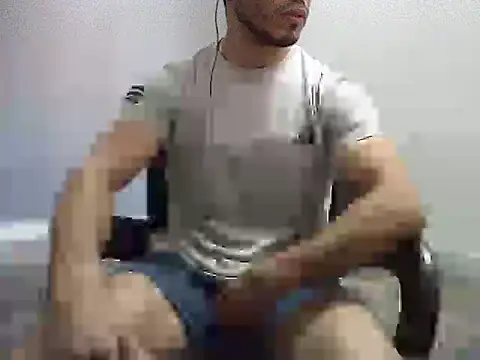 Snapshot of ahmedluxor1 chatting on 14, 10, 2025 ahmedluxor1 online show from 14, 10, 2025