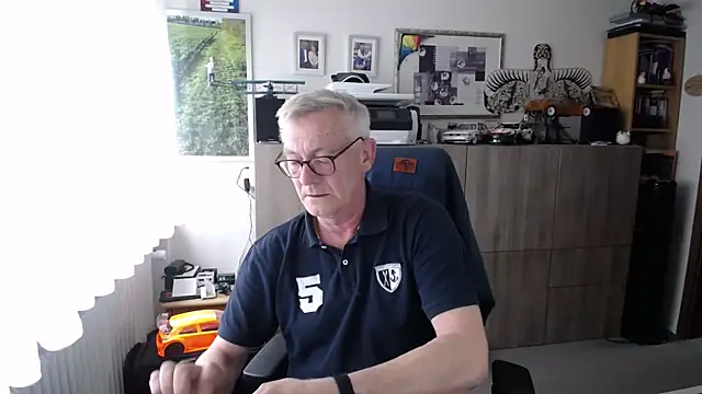 Snapshot of randyandy67 chatting on 9, 6, 2026 randyandy67 online show from 9, 6, 2026
