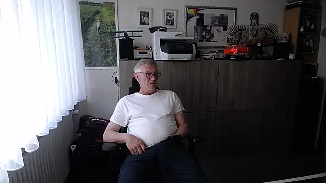 Snapshot of randyandy67 chatting on 22, 6, 2026 randyandy67 online show from 22, 6, 2026