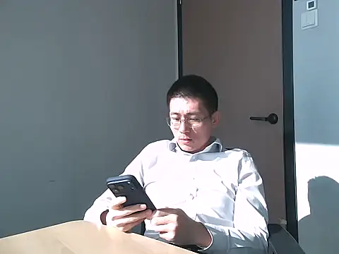 miniyellower online show from 19, 11, 2025