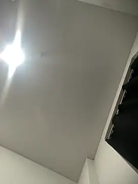 Snapshot of sweetcummer2 chatting on 9, 6, 2026 sweetcummer2 online show from 9, 6, 2026
