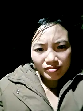 ngan-cute online show from 2, 12, 2025