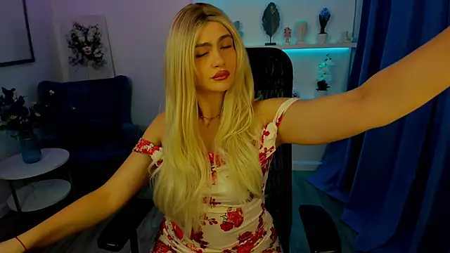 LeslieMineg online show from 22, 9, 2025