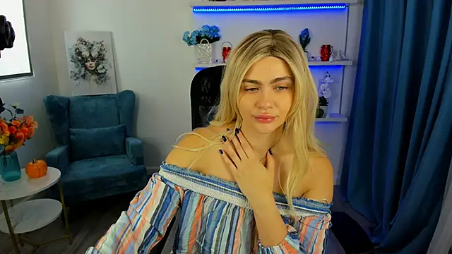 LeslieMineg online show from 18, 10, 2025