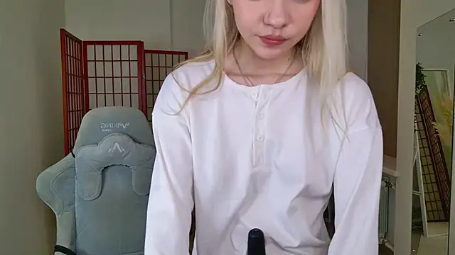 NyxBlonde online show from 26, 11, 2025