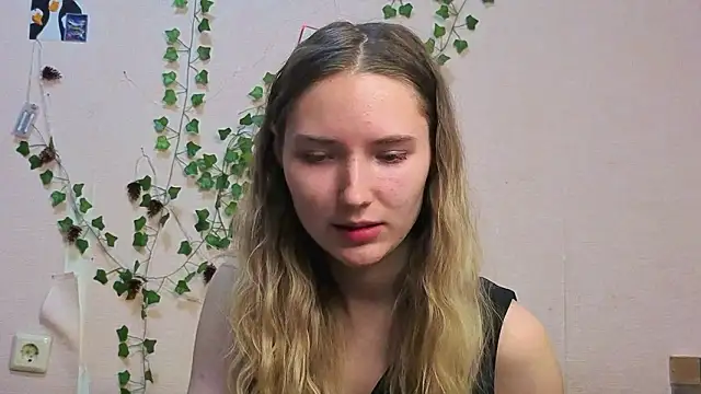  kikiclark   online show from 12, 3, 2026