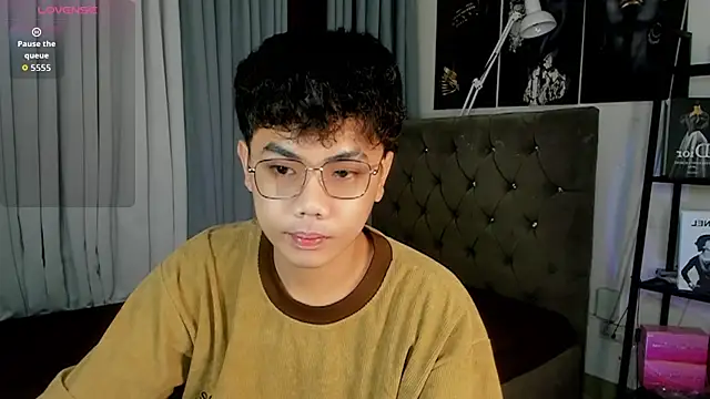 mightyhotcock online show from 24, 9, 2025