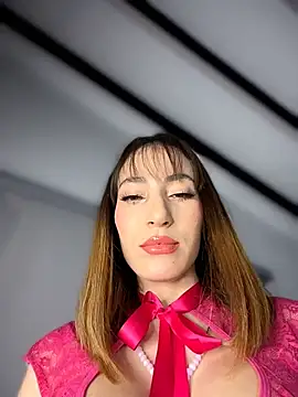 SweetieSinXXX online show from 10, 2, 2026