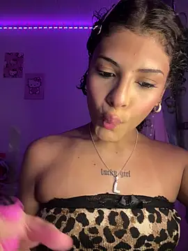 luluzinhax online show from 4, 4, 2026