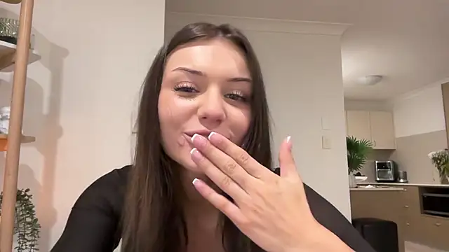 Snapshot of cassiess1 chatting on 14, 10, 2025 cassiess1 online show from 14, 10, 2025