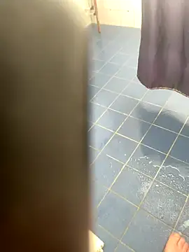 Snapshot of MrScrr chatting on 8, 11, 2025 MrScrr online show from 8, 11, 2025