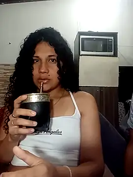 Snapshot of Fiorellayleo chatting on 14, 10, 2025 Fiorellayleo online show from 14, 10, 2025