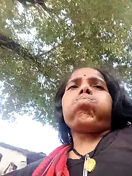 Hot-honi online show from 10, 11, 2025