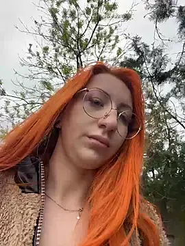 DaddysLittleSlutfox online show from 21, 4, 2026