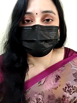 Monica cams online show from 17, 10, 2025