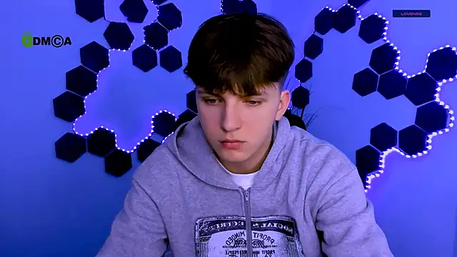 travis wolf  online show from 10, 4, 2026