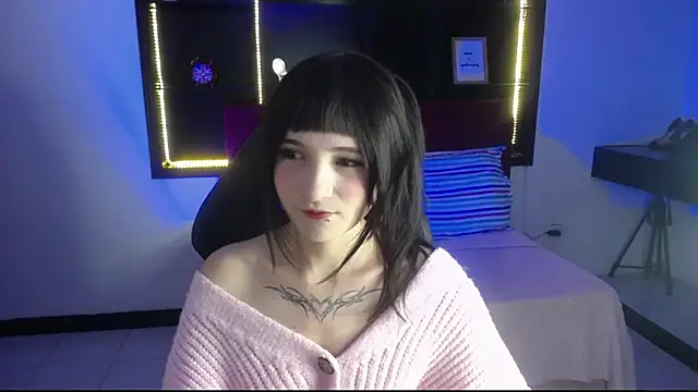  Charlotte Collins  online show from 5, 2, 2026