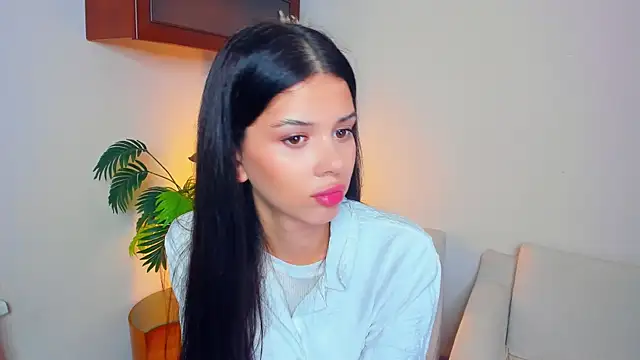 JoCauterucci online show from 8, 10, 2025