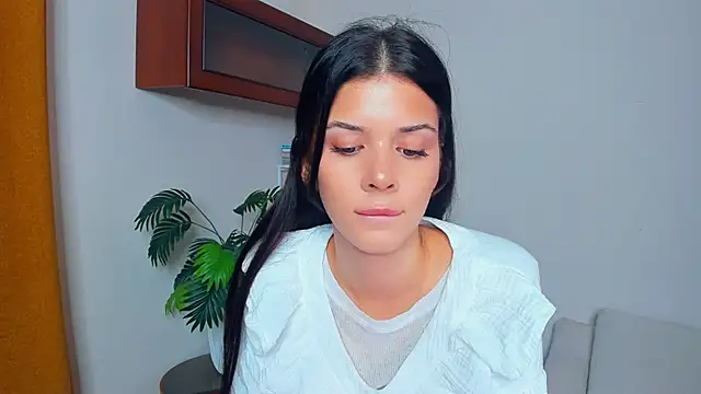 JoCauterucci online show from 11, 10, 2025