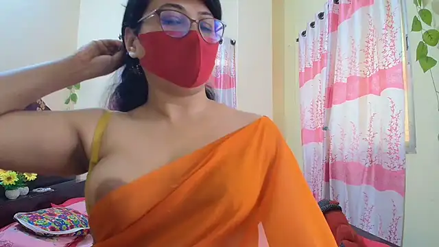 Elena cruz5 online show from 4, 2, 2026